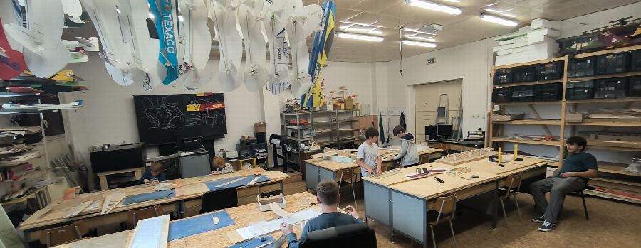 Dielňa krúžku v areáli Leteckej fakulty TUKE v Košiciach