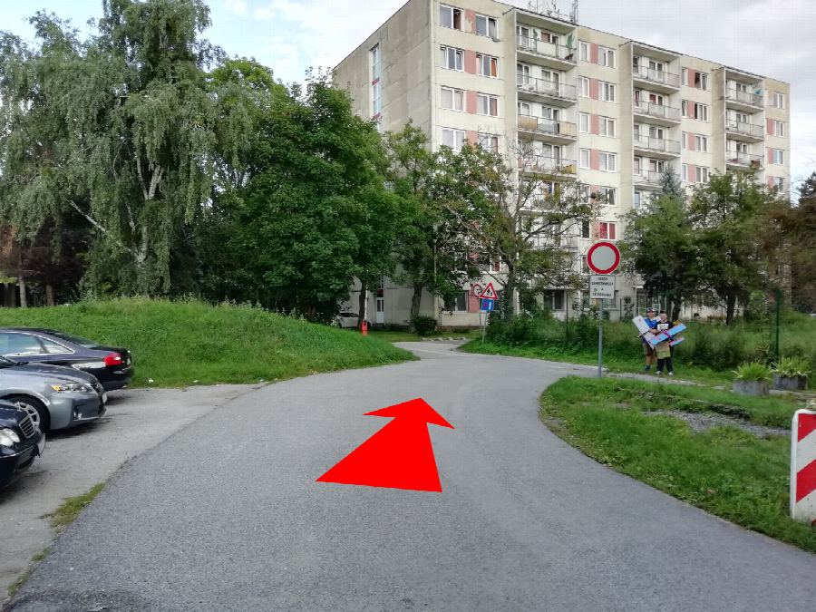 5 · Cez parkovisko doprava